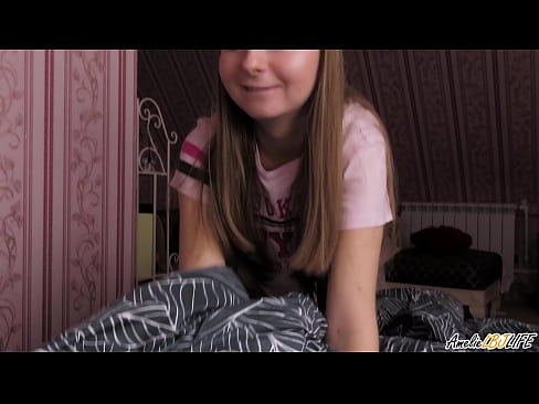 ❤️ Blondie tana tsotsar BFF's dinta sosai kuma ta sami Cum A Bakinta Labaran batsa  ﹏